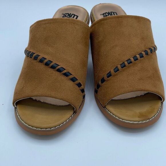 Muk Luks size 8 suede chunky heels slides - Picture 2 of 10